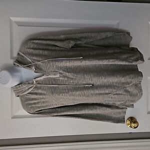 Tommy Bahama, Medium